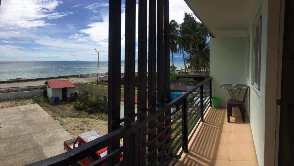 Elnora Delmar Travellers Inn Siquijor Eksteriør bilde